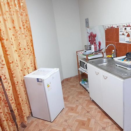 Travel House Hotel Ica Bagian luar foto