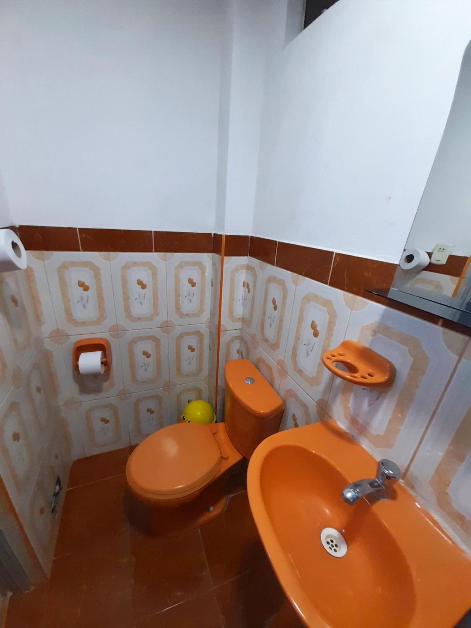 Travel House Hotel Ica Bagian luar foto