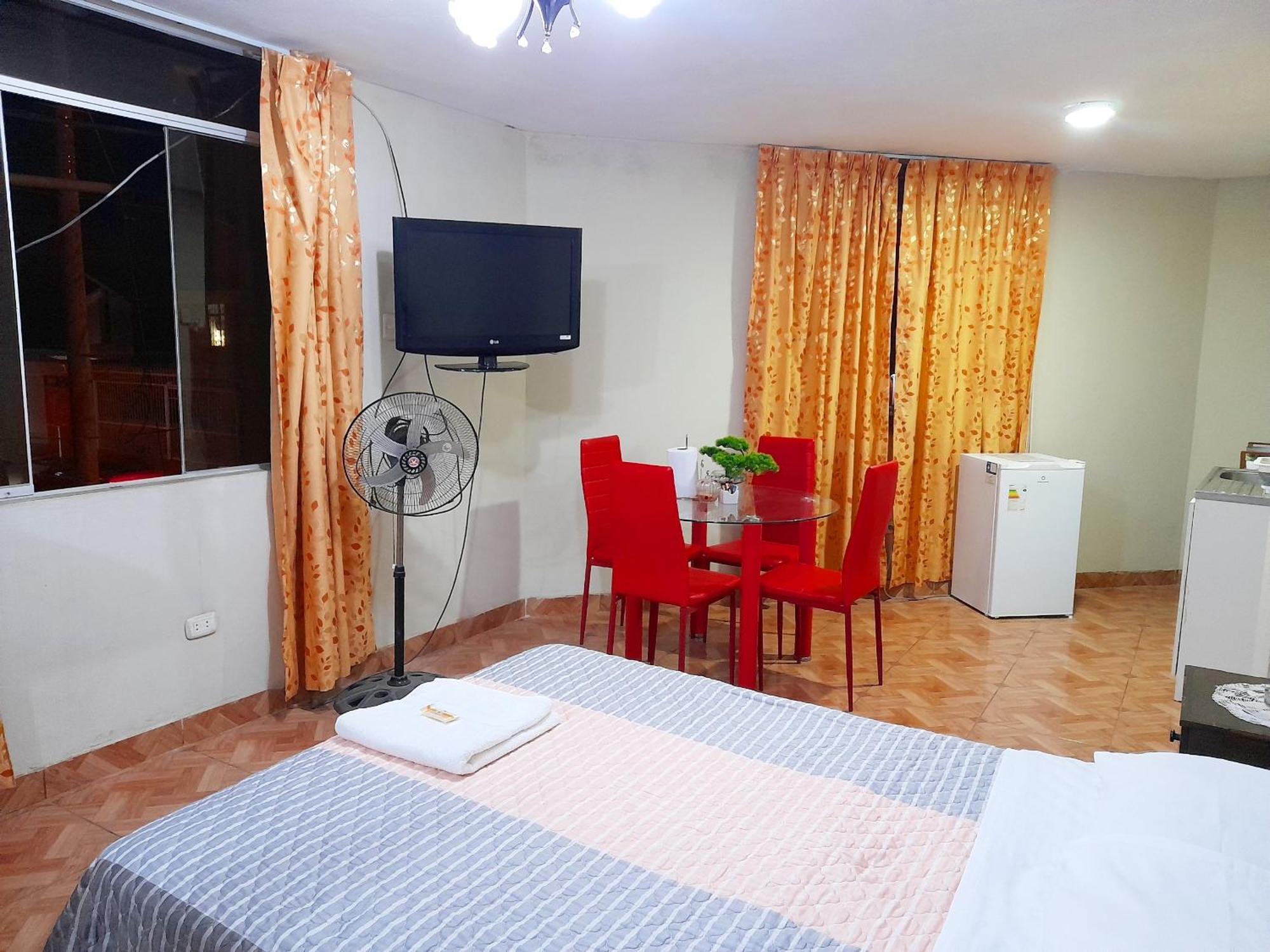 Travel House Hotel Ica Bagian luar foto